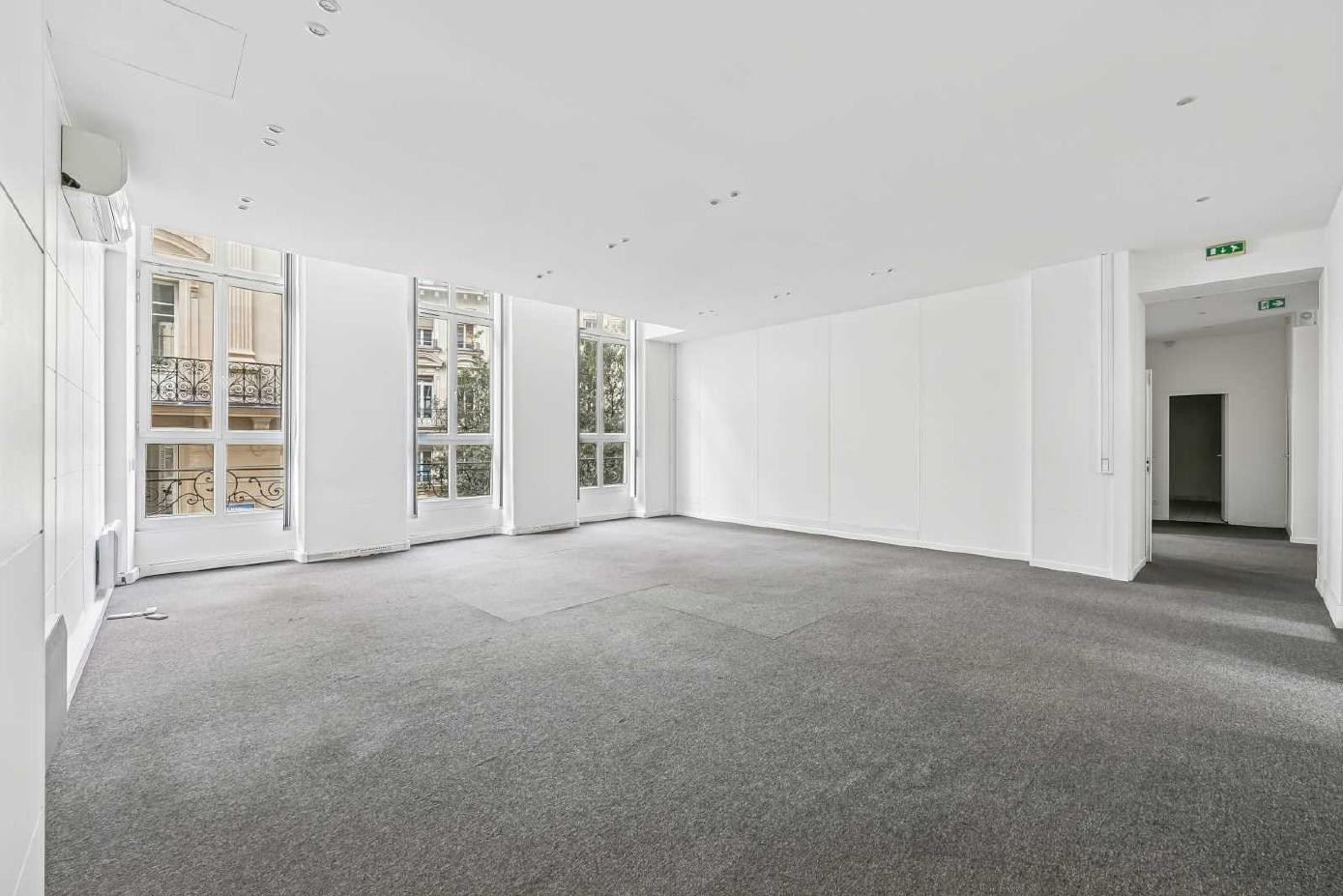 
                                                Location
                                                 Location Bureaux Paris 75002