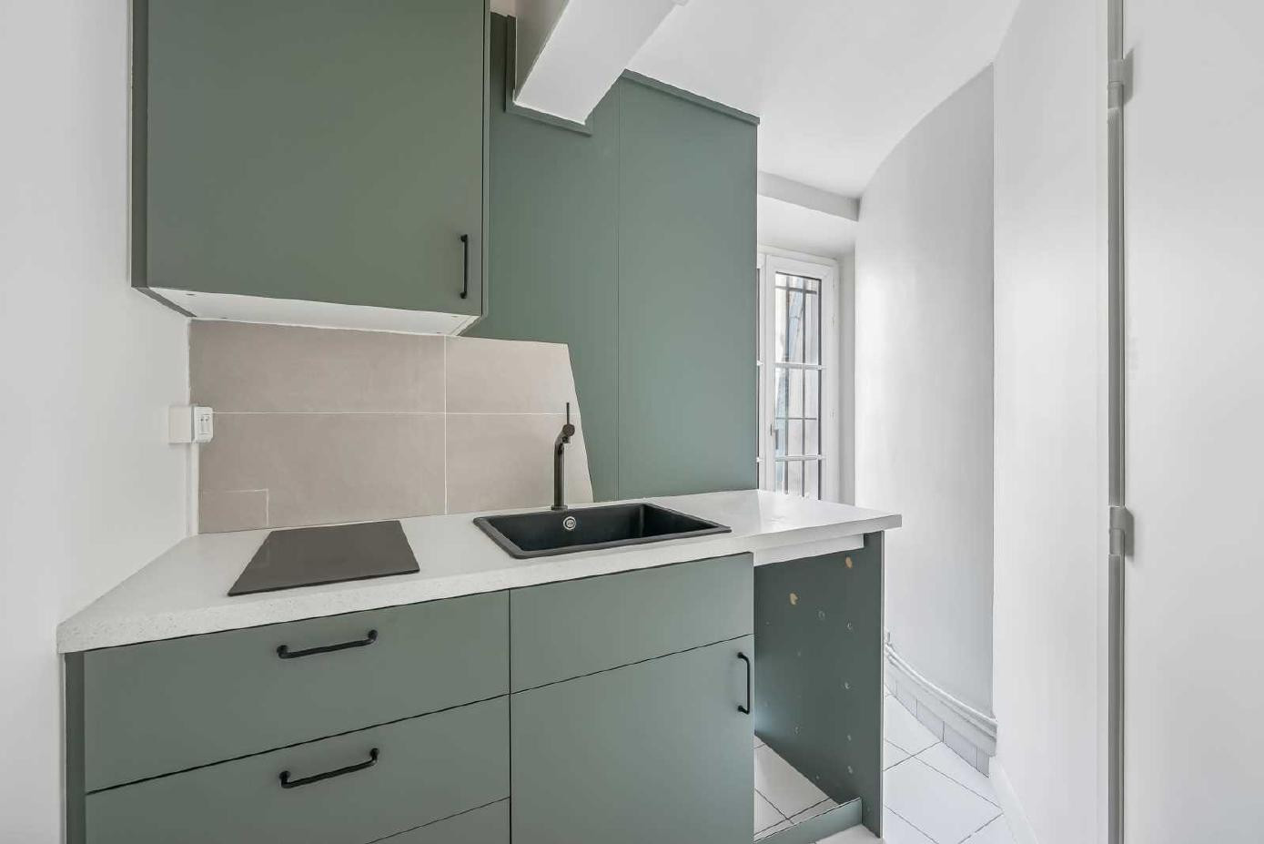 
                                                Location
                                                 Location Bureaux Paris 75002