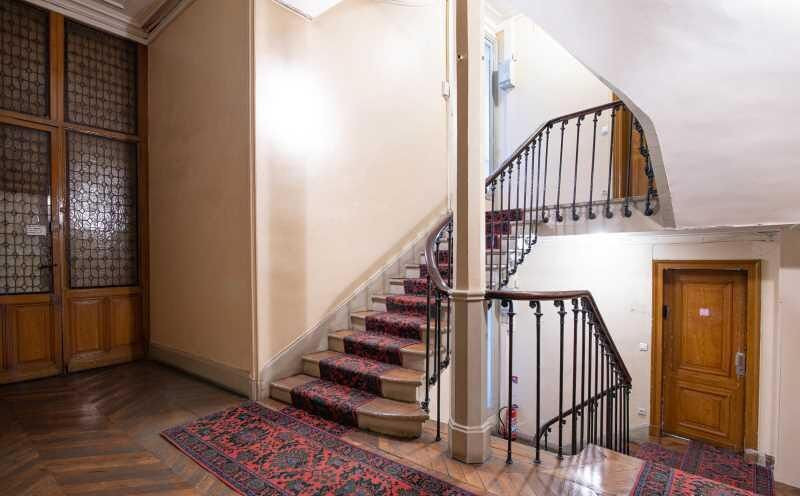 
                                                Location
                                                 Location Bureaux Paris 75002