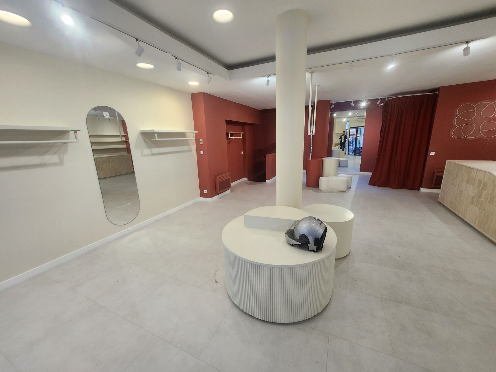 
                                                Location
                                                 Location Bureaux Paris 75002