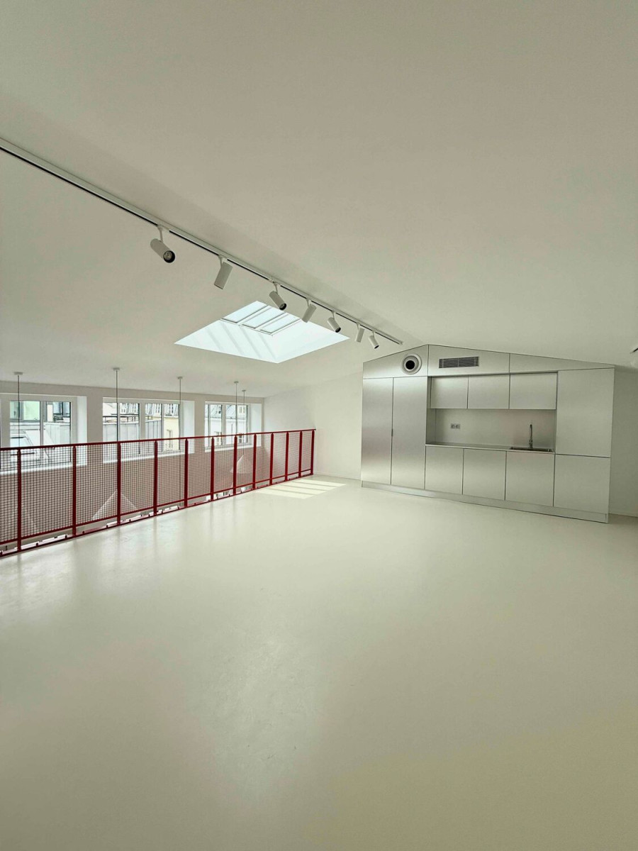 
                                                Location
                                                 Location Bureaux Paris 75002
