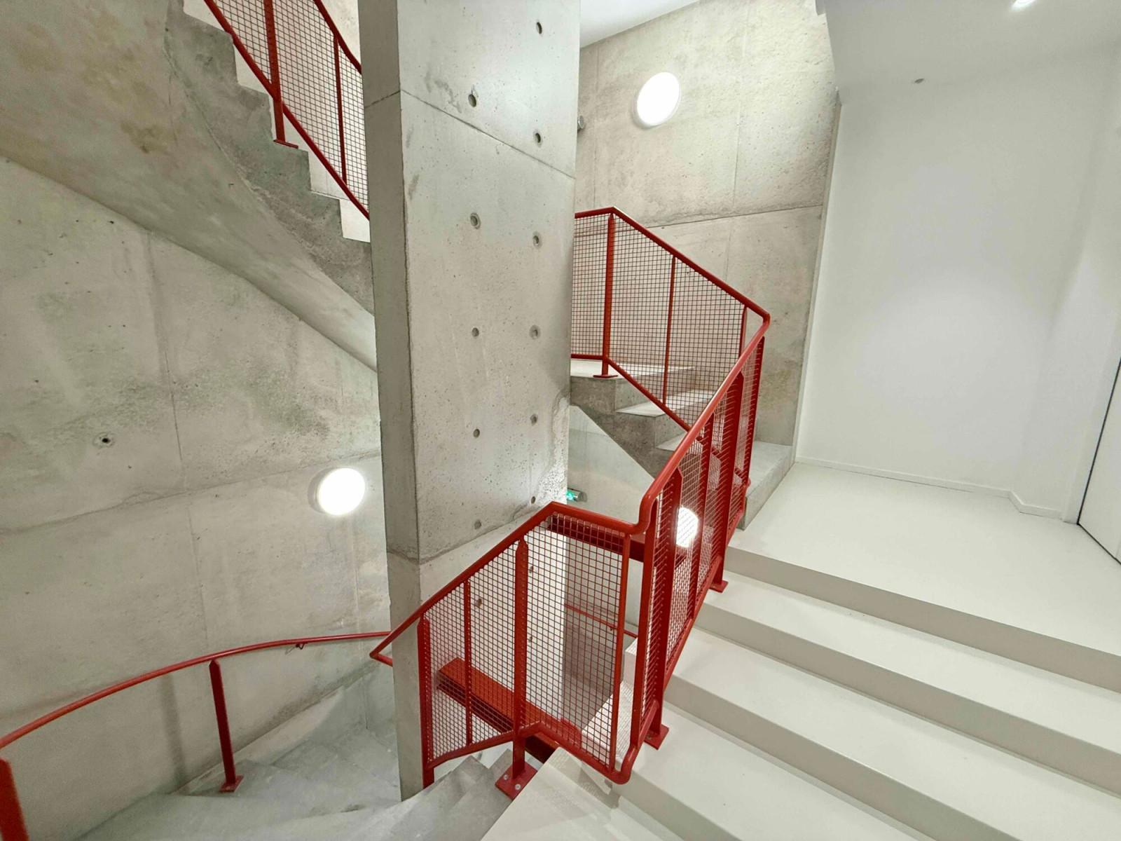 
                                                Location
                                                 Location Bureaux Paris 75002