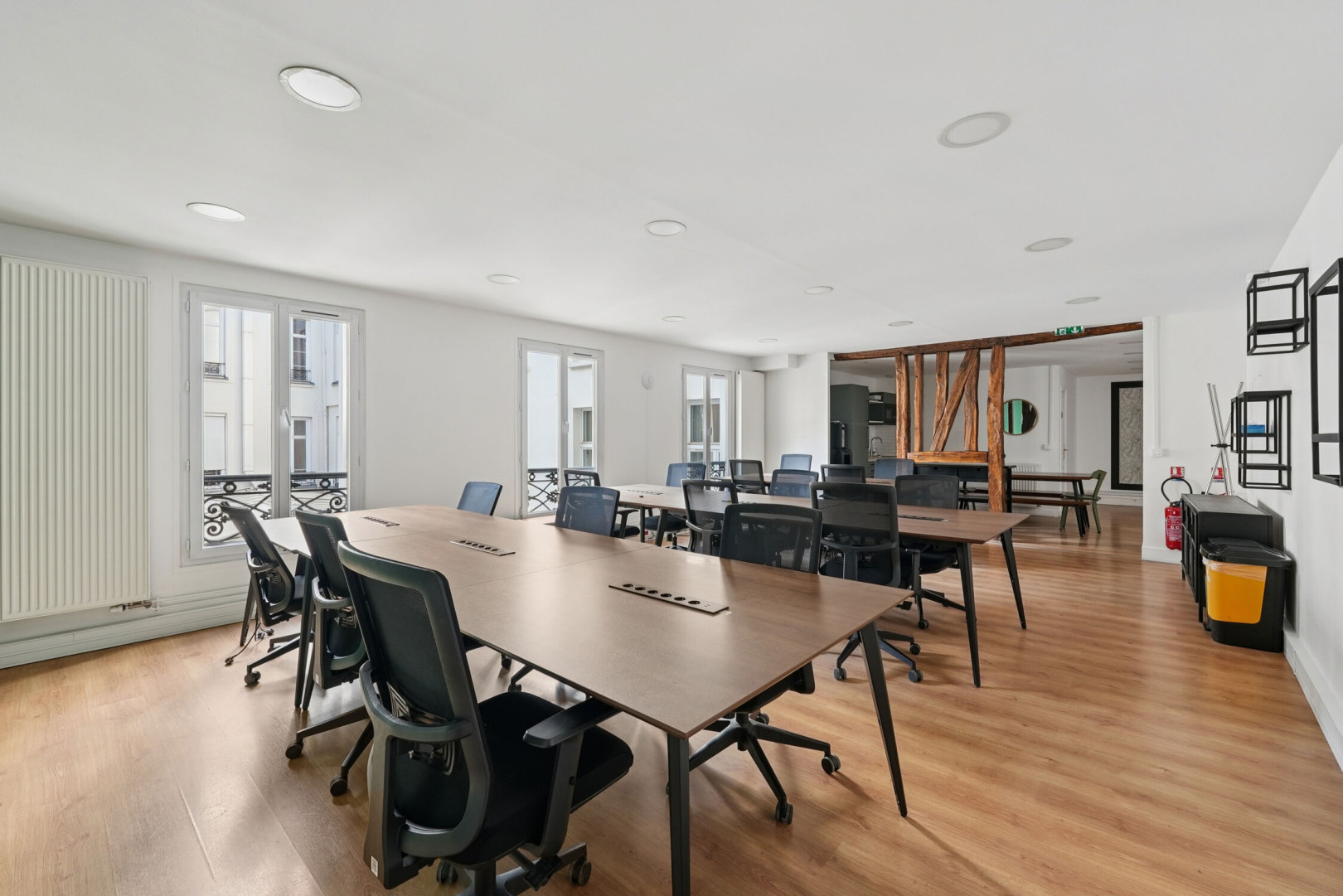 
                                                Location
                                                 Location Bureaux Paris 75002