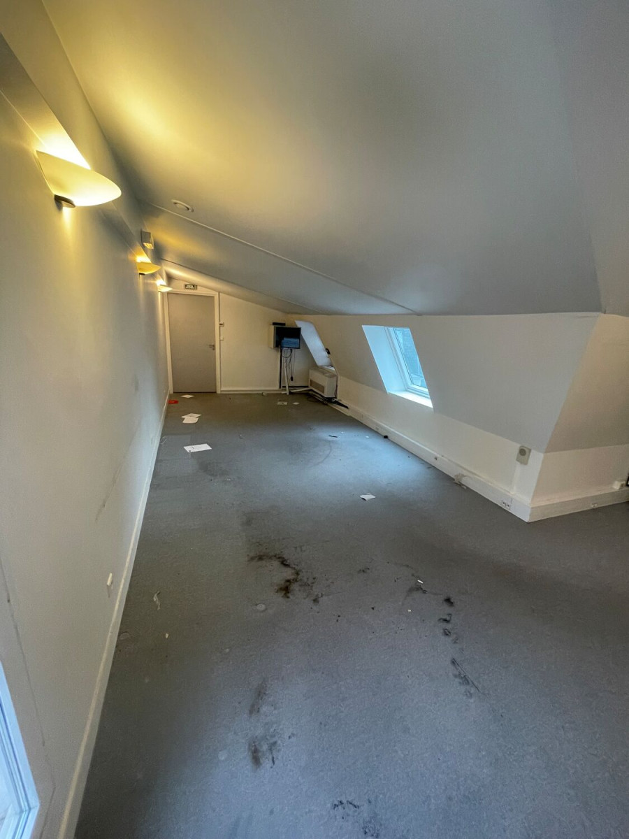 
                                                Location
                                                 Location Bureaux Paris 75002