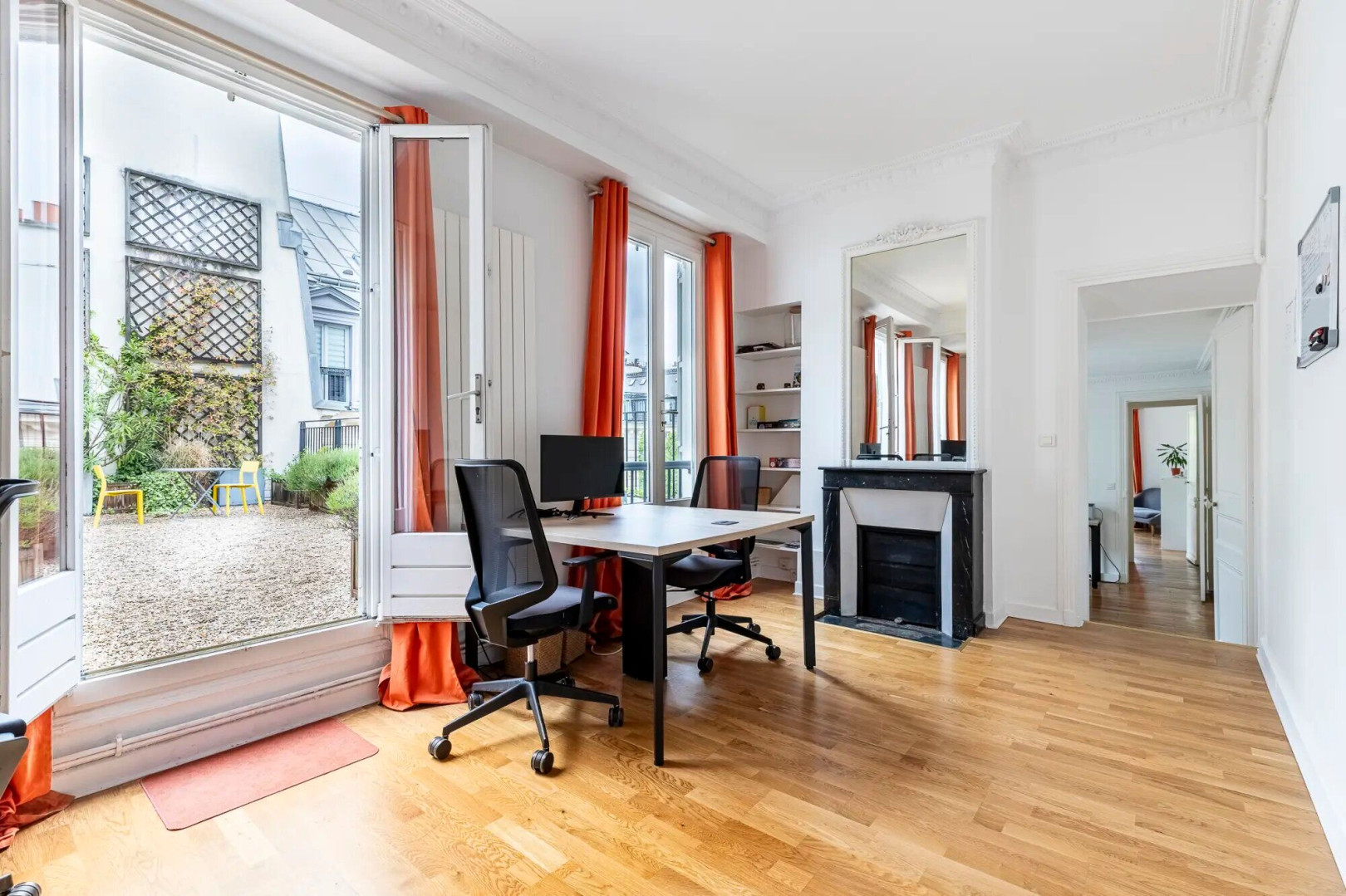 
                                                Location
                                                 Location Bureaux Paris 75002