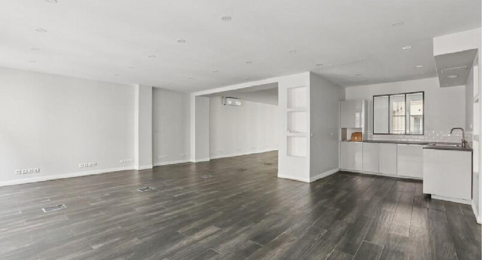 
                                                Location
                                                 Location Bureaux Paris 75002