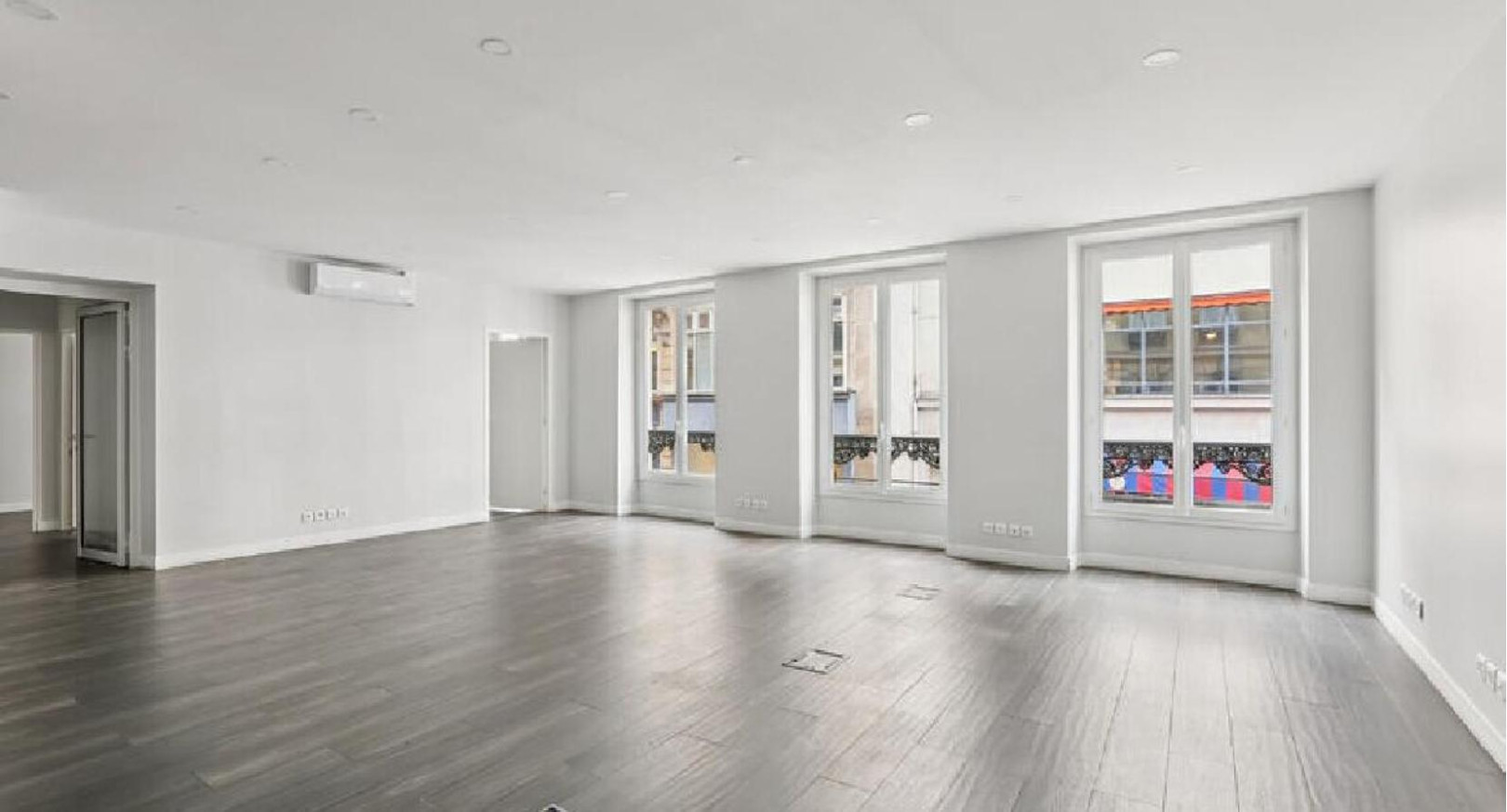 
                                                Location
                                                 Location Bureaux Paris 75002