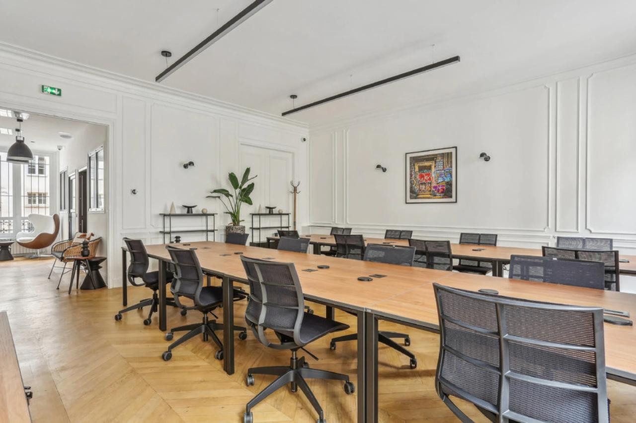 
                                                Location
                                                 Location Bureaux Paris 75002