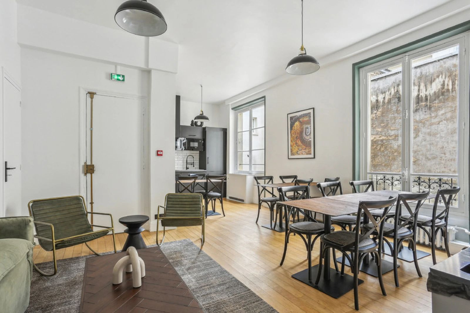 
                                                Location
                                                 Location Bureaux Paris 75002