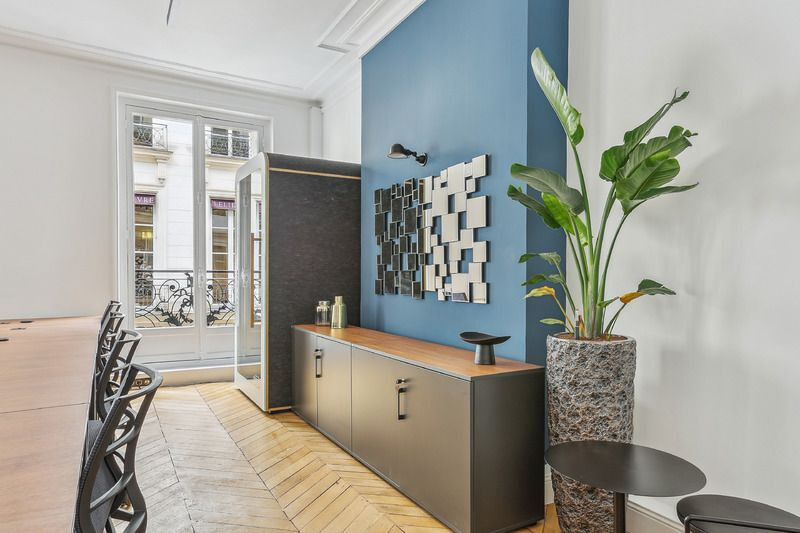 
                                                Location
                                                 Location Bureaux Paris 75002