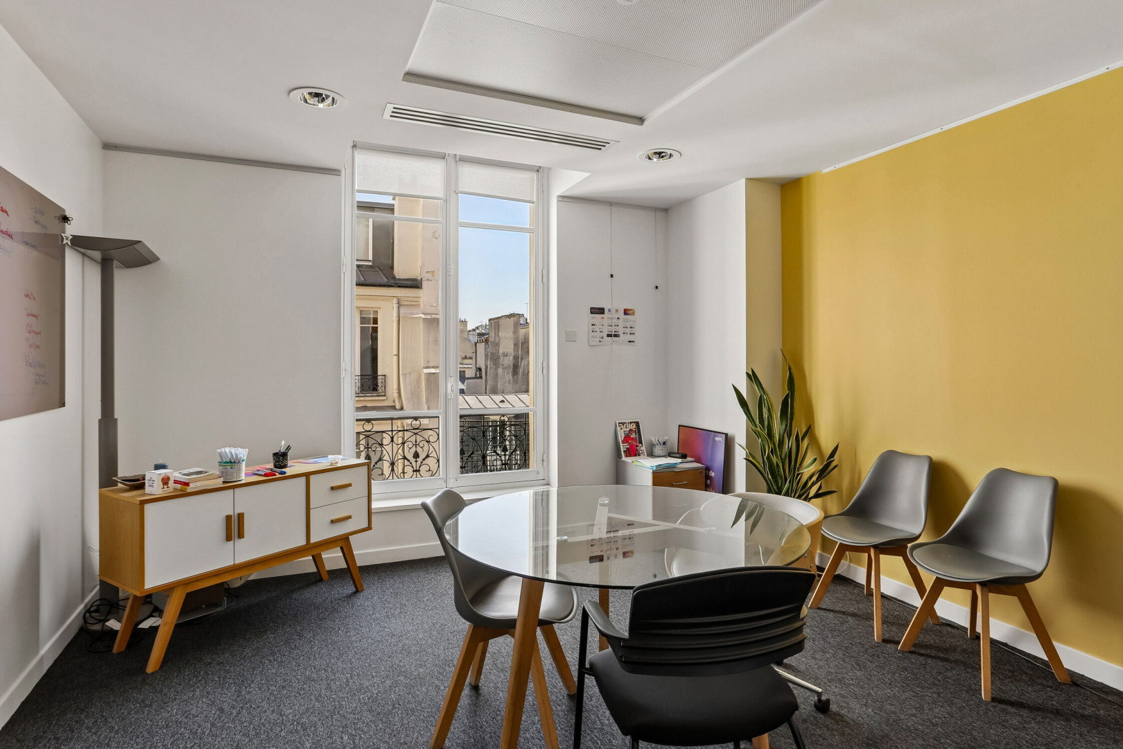 
                                                Location
                                                 Location Bureaux Paris 75002