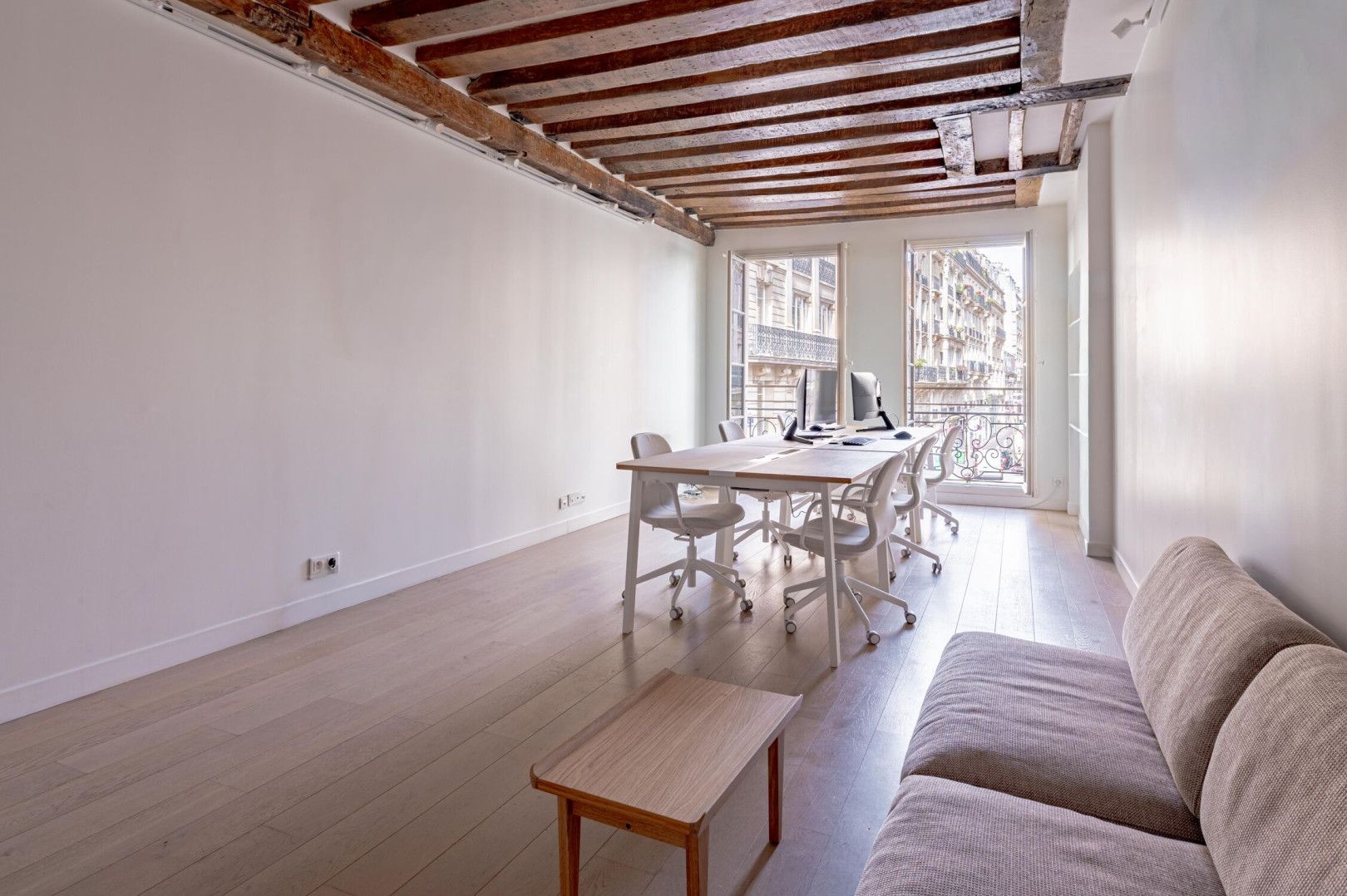 
                                                Location
                                                 Location Bureaux Paris 75002