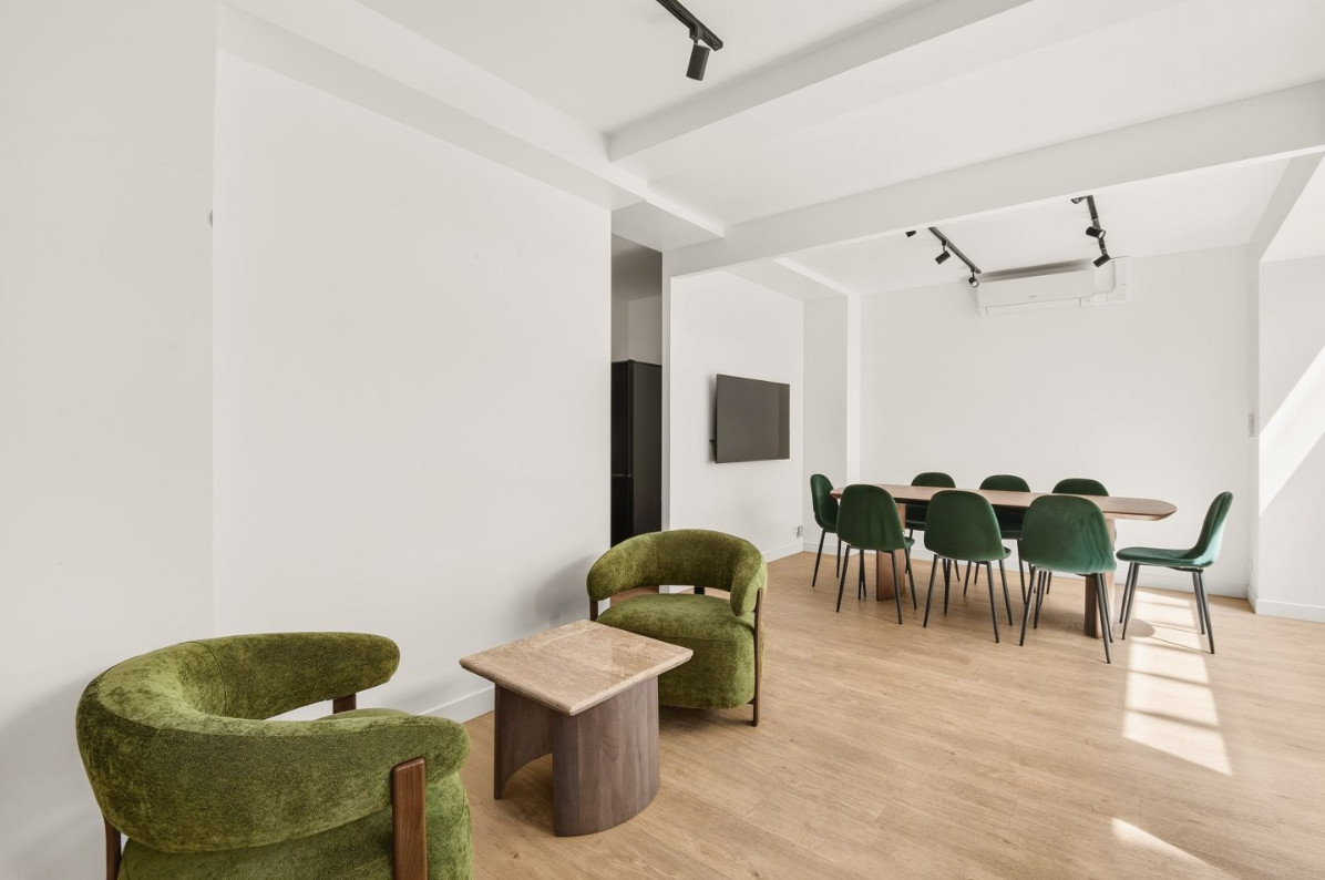 
                                                Location
                                                 Location Bureaux Paris 75002