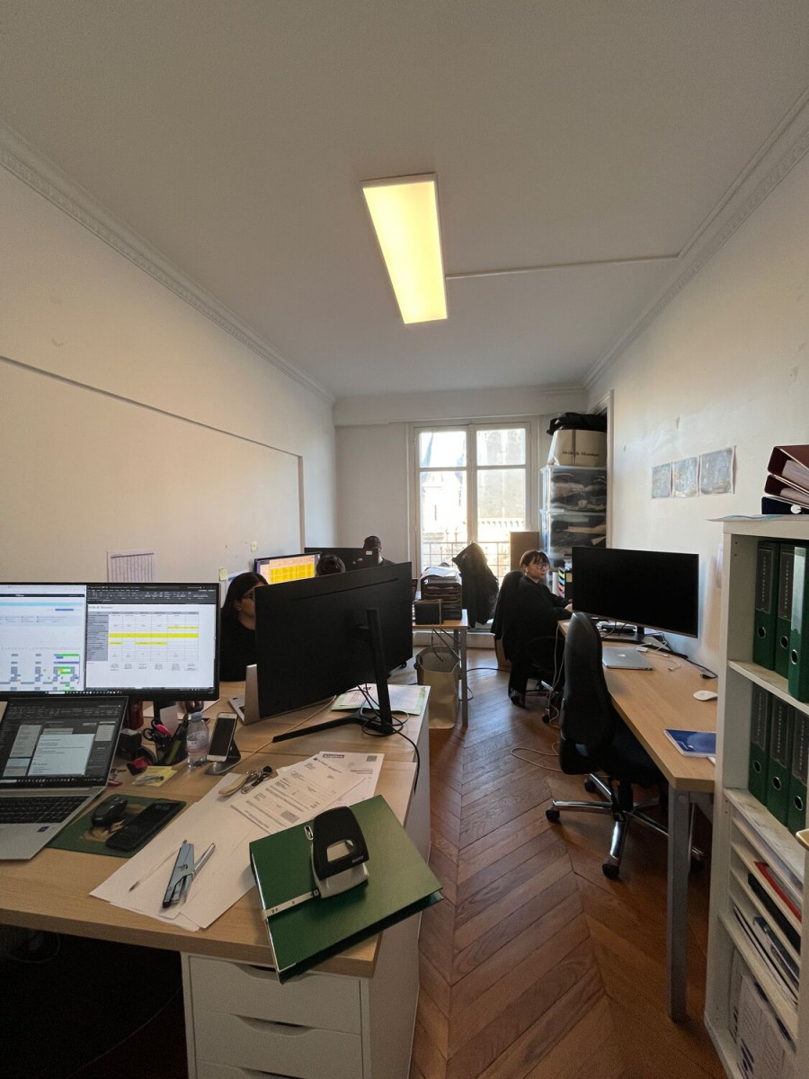 
                                                Location
                                                 Location Bureaux Paris 75003