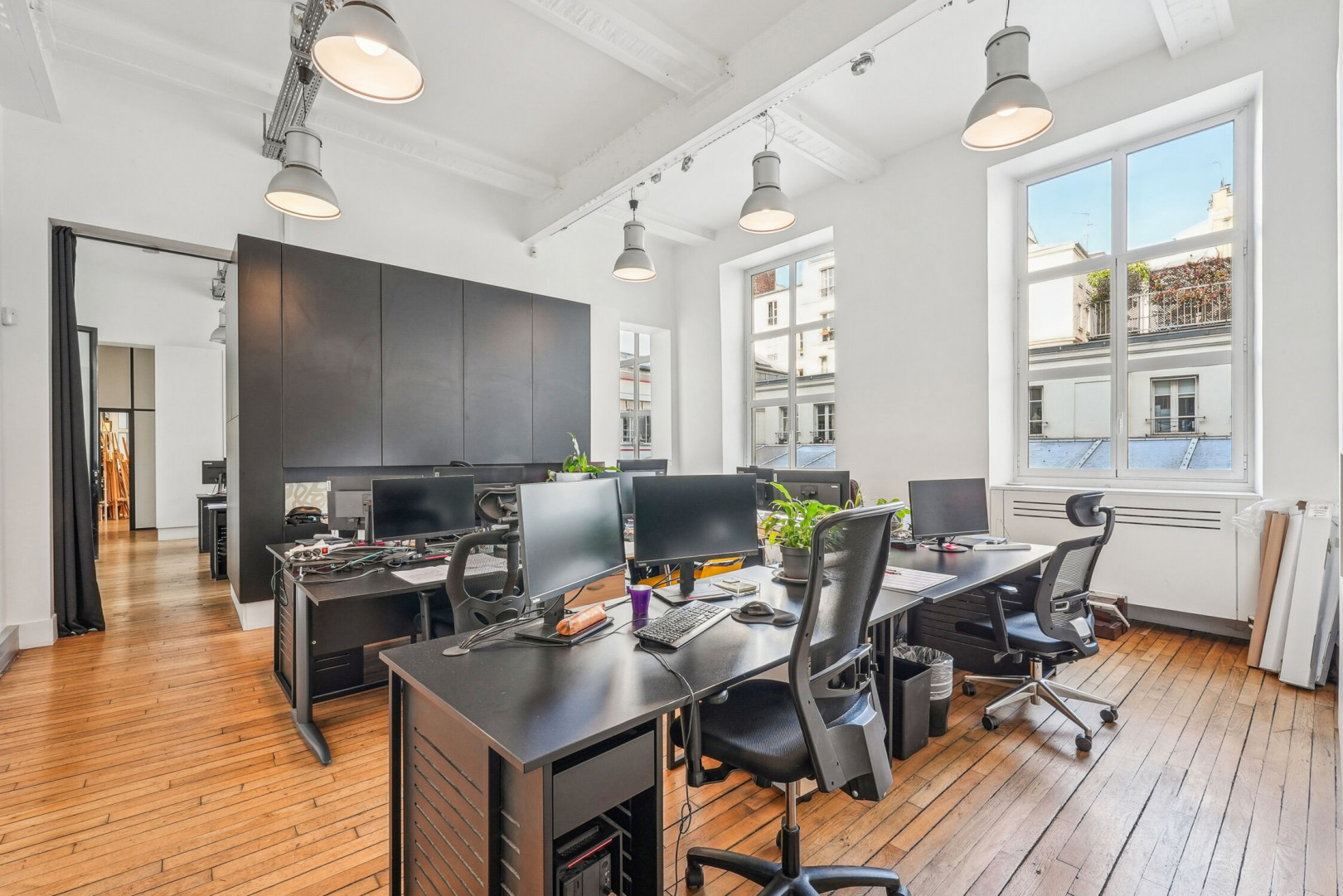 
                                                Location
                                                 Location Bureaux Paris 75003