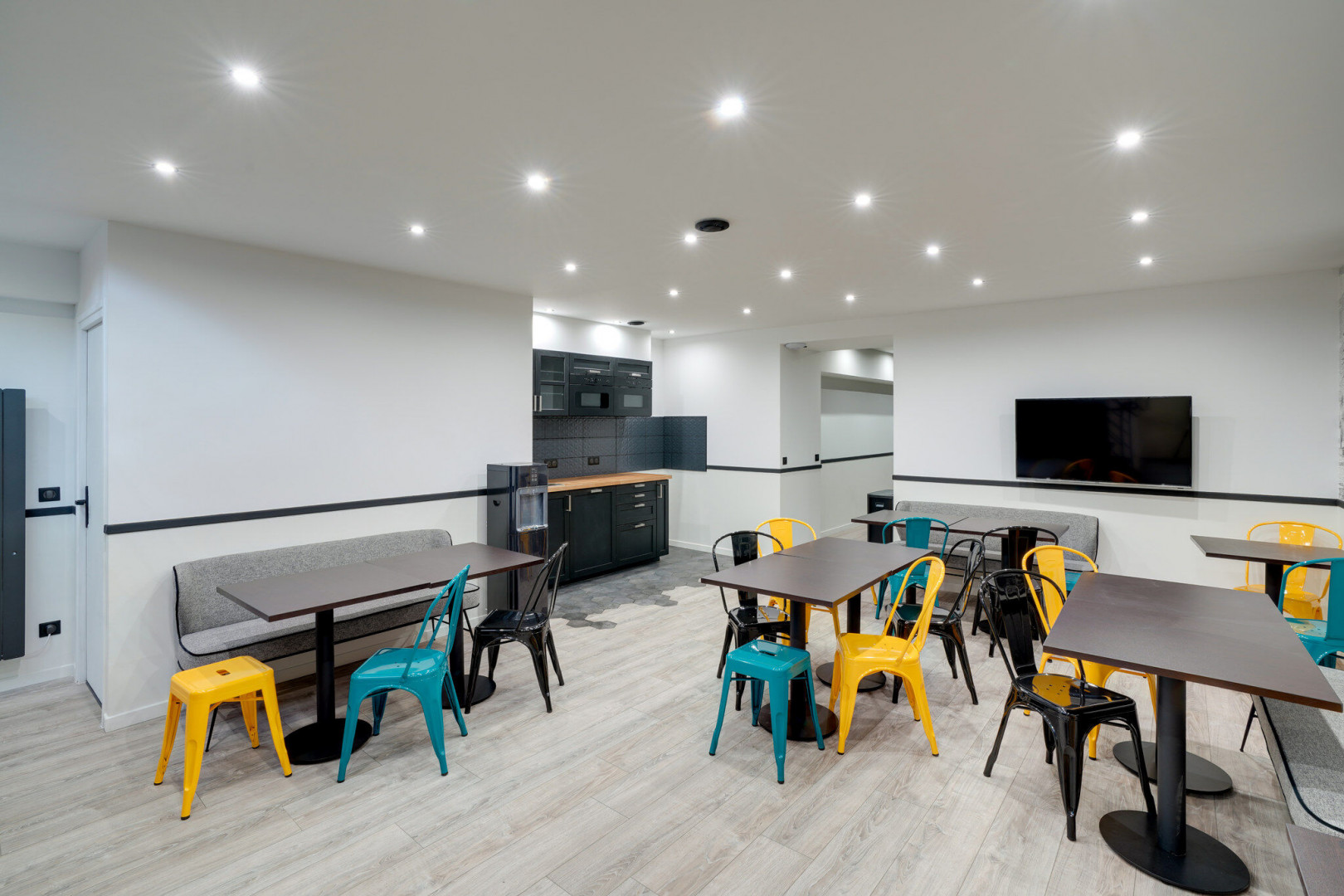
                                                Location
                                                 Location Bureaux Paris 75003