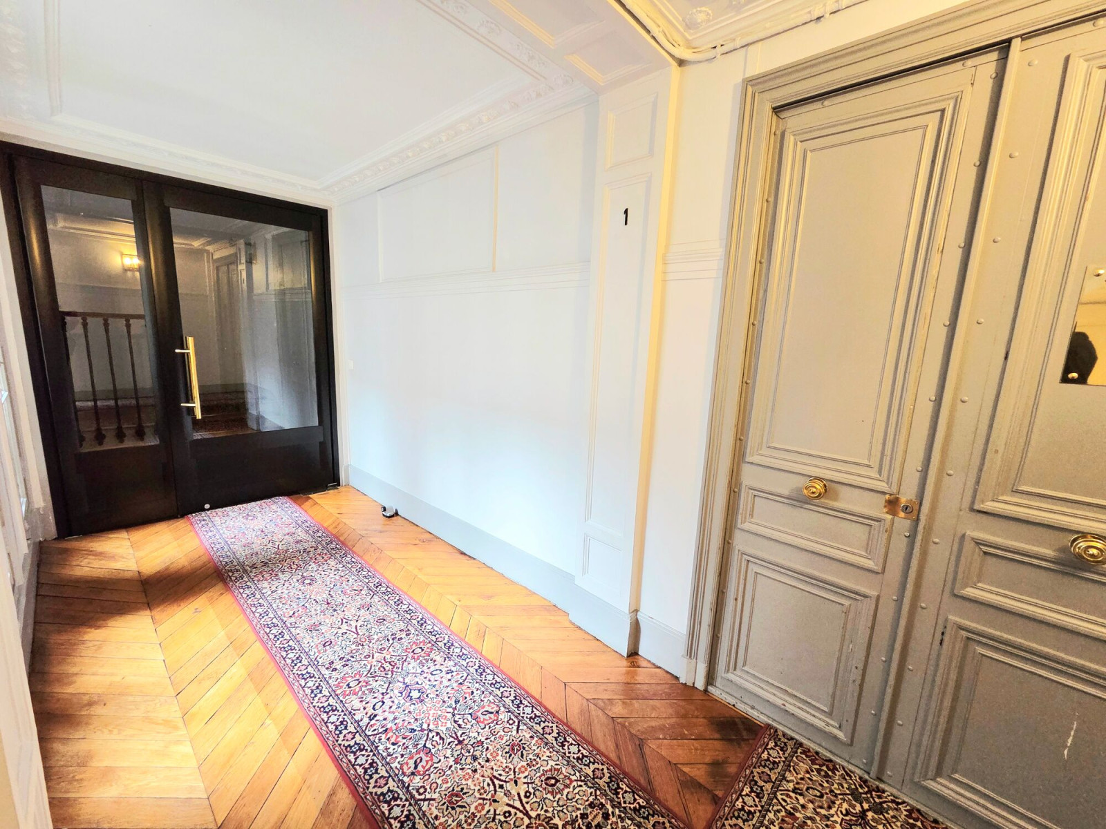 
                                                Location
                                                 Location Bureaux Paris 75003