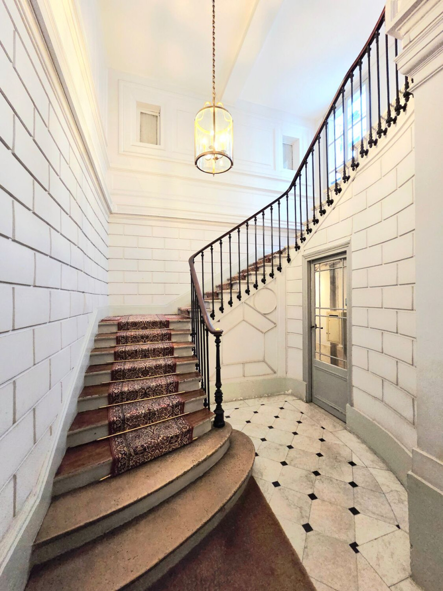 
                                                Location
                                                 Location Bureaux Paris 75003