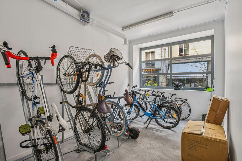 
                                                Location
                                                 Location Bureaux Paris 75004