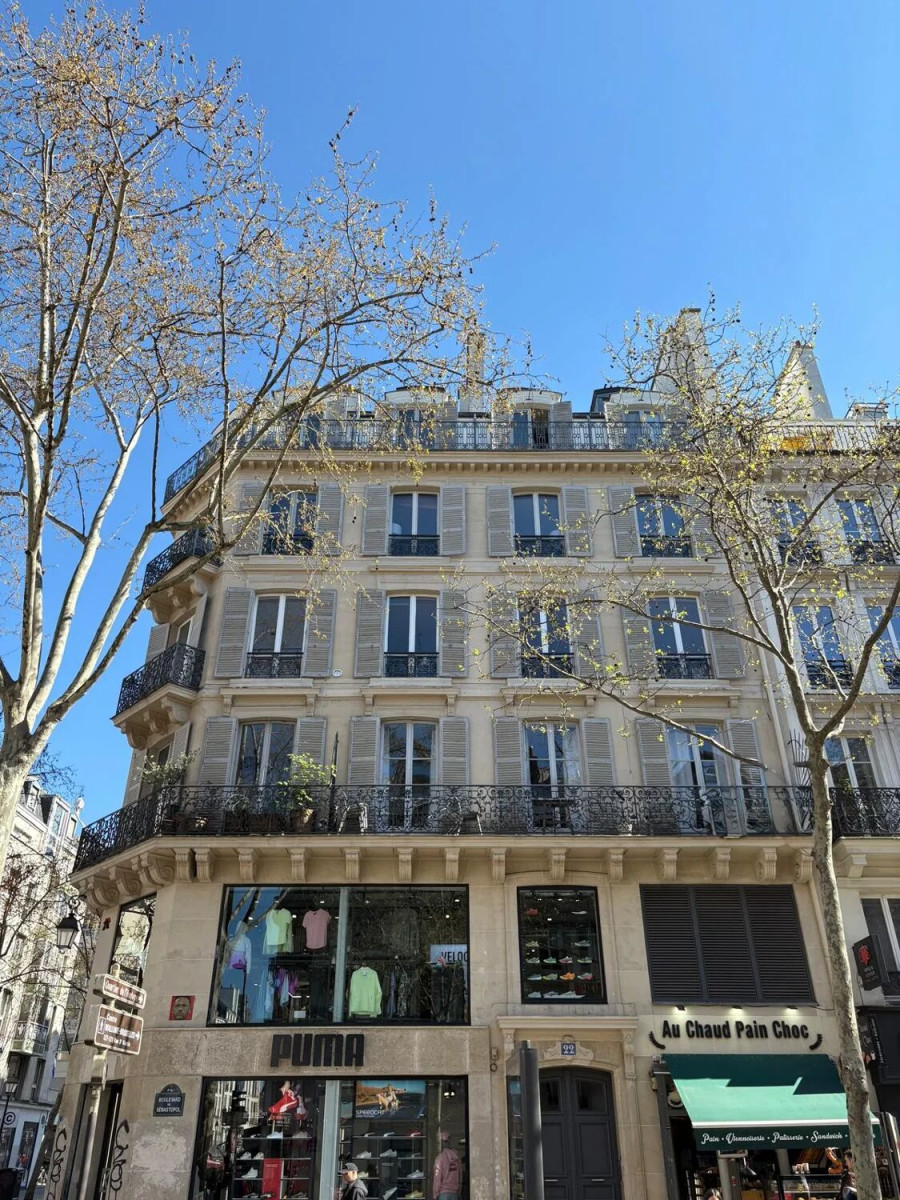 
                                                Location
                                                 Location Bureaux Paris 75004