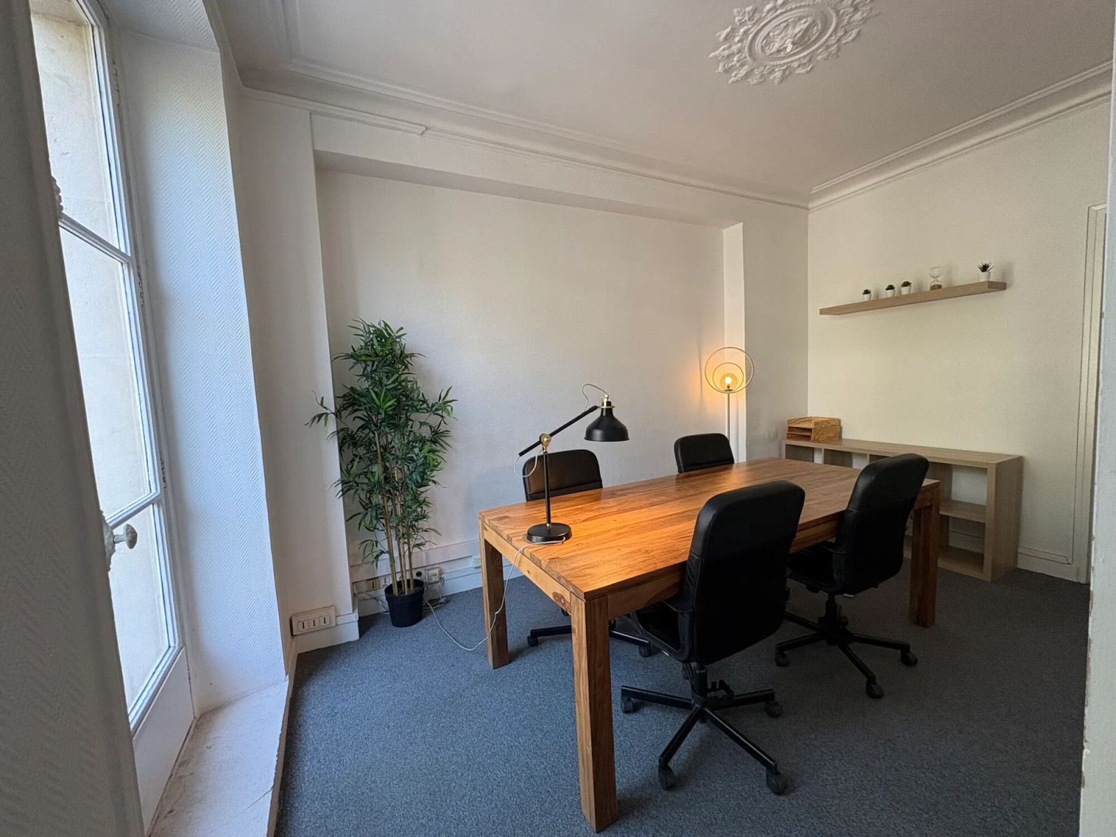 
                                                Location
                                                 Location Bureaux Paris 75004
