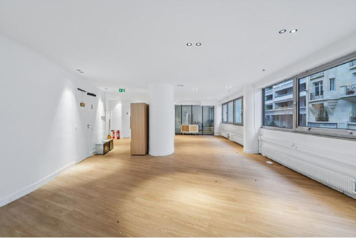 
                                                Location
                                                 Location Bureaux Paris 75006