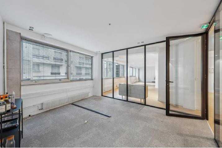 
                                                Location
                                                 Location Bureaux Paris 75006