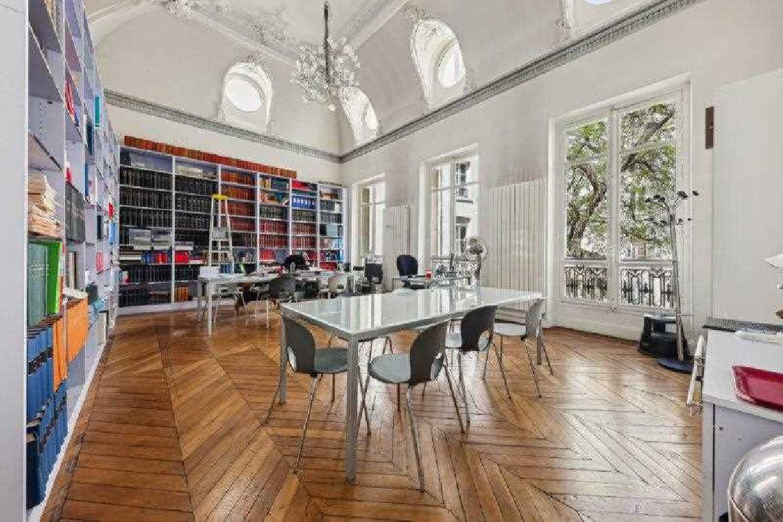 
                                                Location
                                                 Location Bureaux Paris 75006