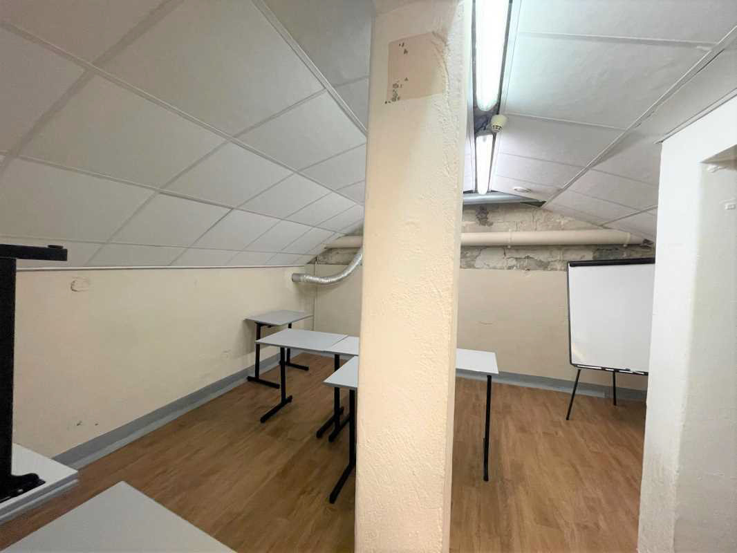 
                                                Location
                                                 Location Bureaux Paris 75006