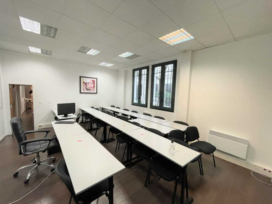 
                                                Location
                                                 Location Bureaux Paris 75006