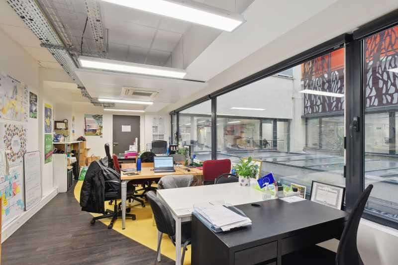 
                                                Location
                                                 Location Bureaux Paris 75006