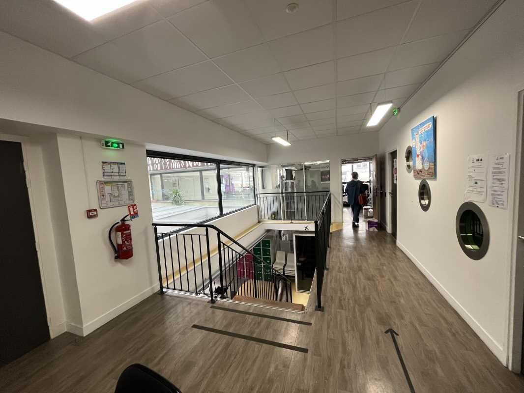 
                                                Location
                                                 Location Bureaux Paris 75006