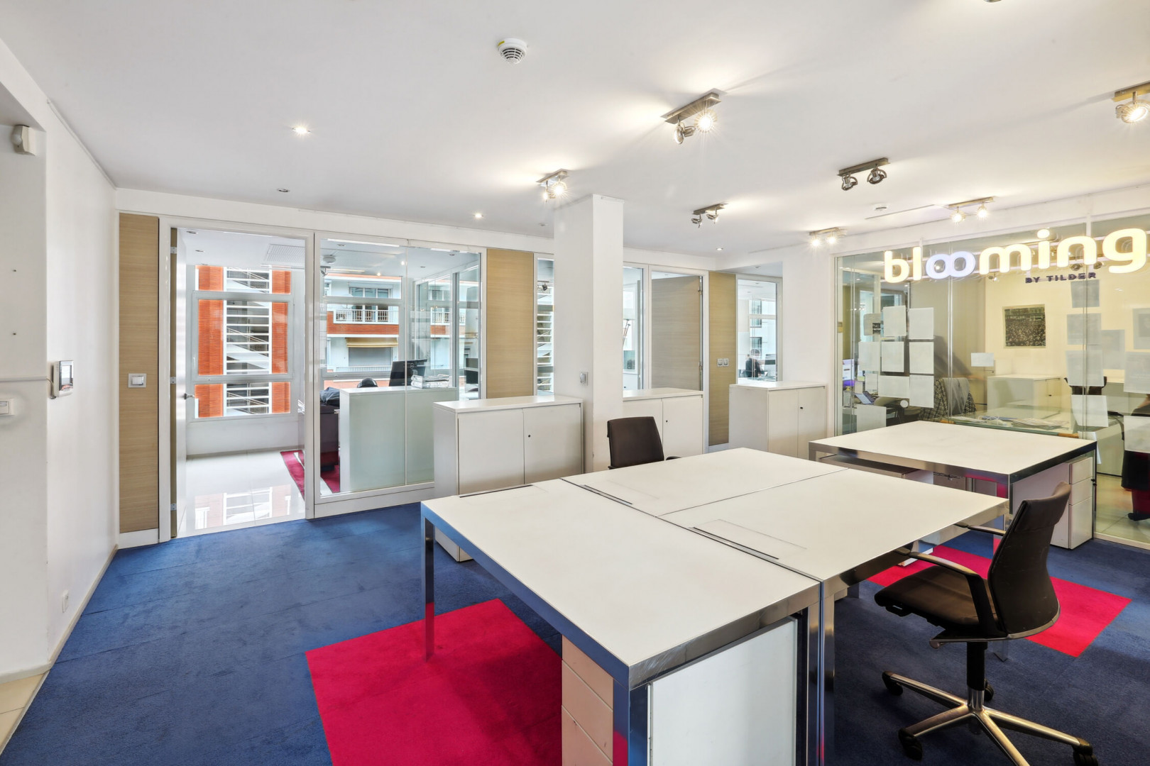 
                                                Location
                                                 Location Bureaux Paris 75008