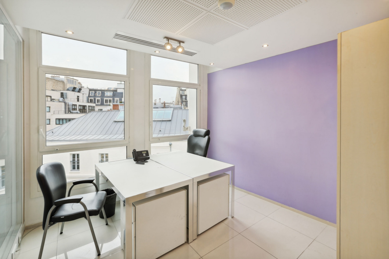 
                                                Location
                                                 Location Bureaux Paris 75008