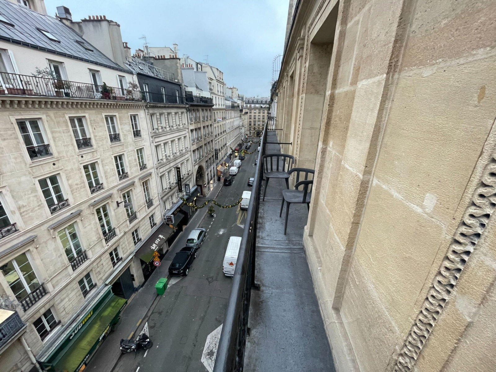 
                                                Location
                                                 Location Bureaux Paris 75008