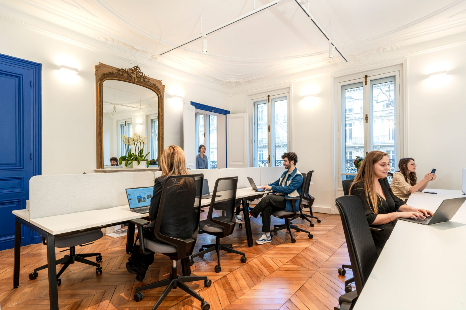 
                                                Location
                                                 Location Bureaux Paris 75008