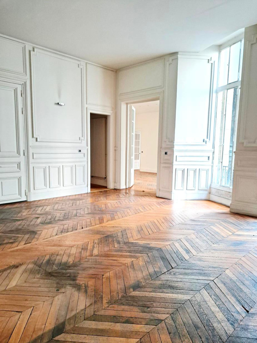 
                                                Location
                                                 Location Bureaux Paris 75008