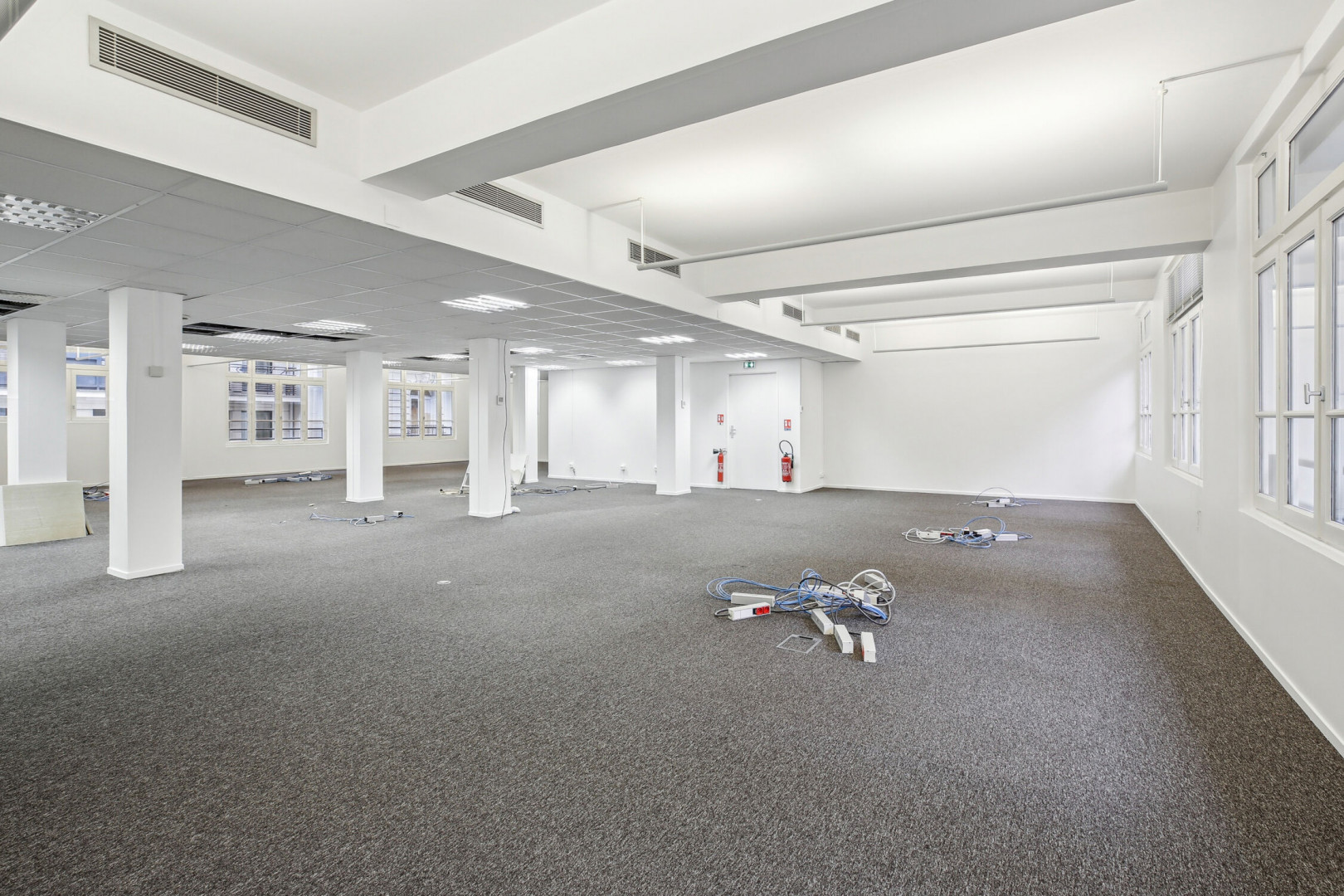 
                                                Location
                                                 Location Bureaux Paris 75008