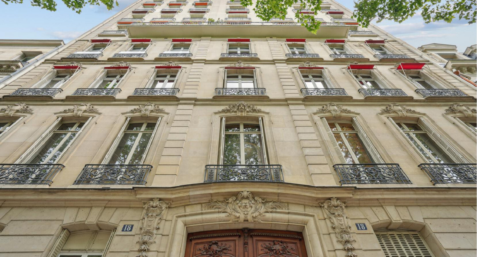 
                                                Location
                                                 Location Bureaux Paris 75008