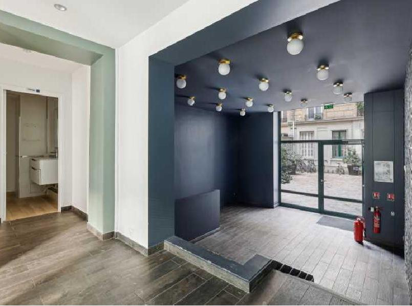 
                                                Location
                                                 Location Bureaux Paris 75008