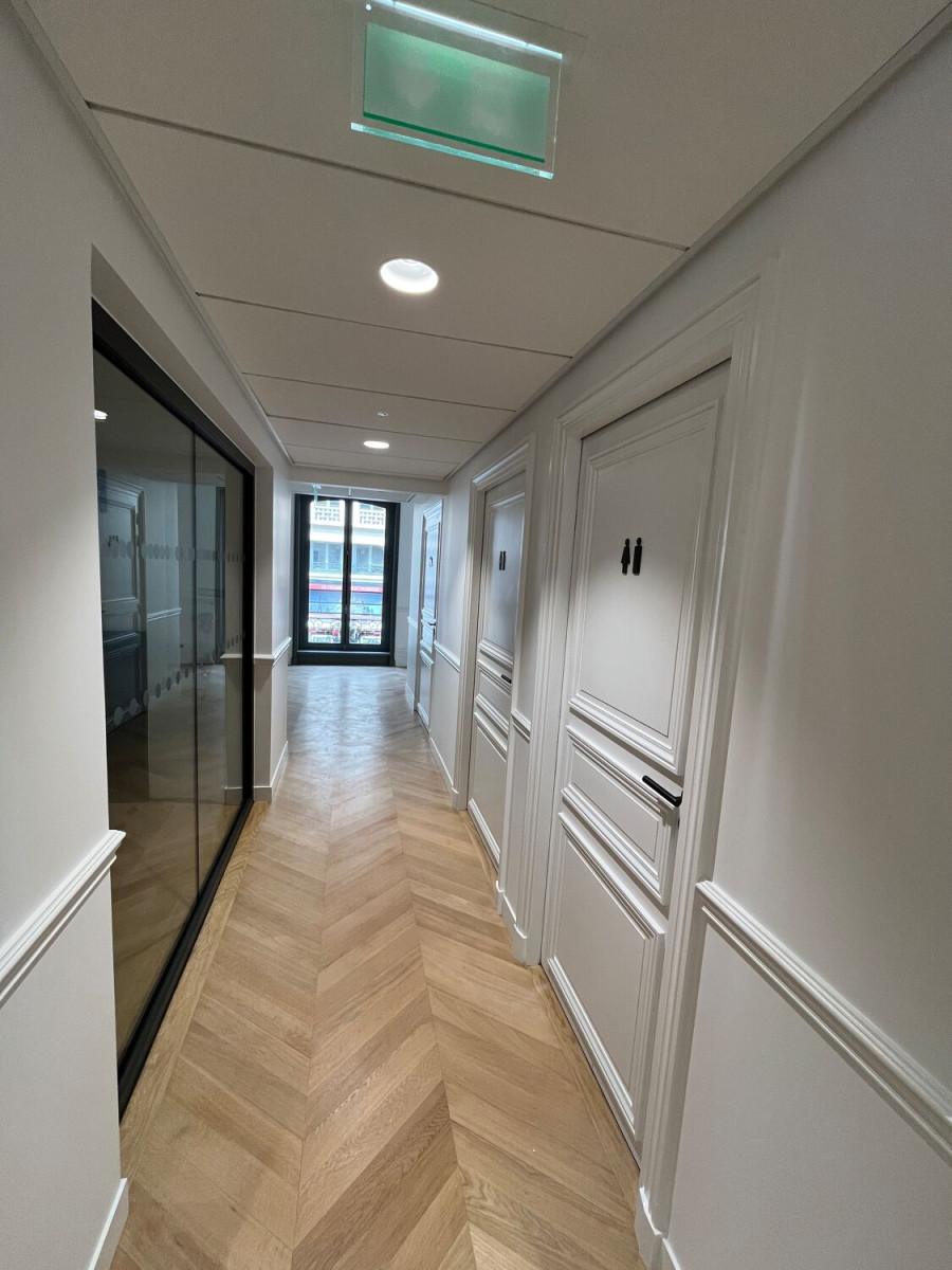 
                                                Location
                                                 Location Bureaux Paris 75008