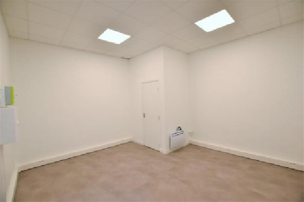 
                                                Location
                                                 Location Bureaux Paris 75008