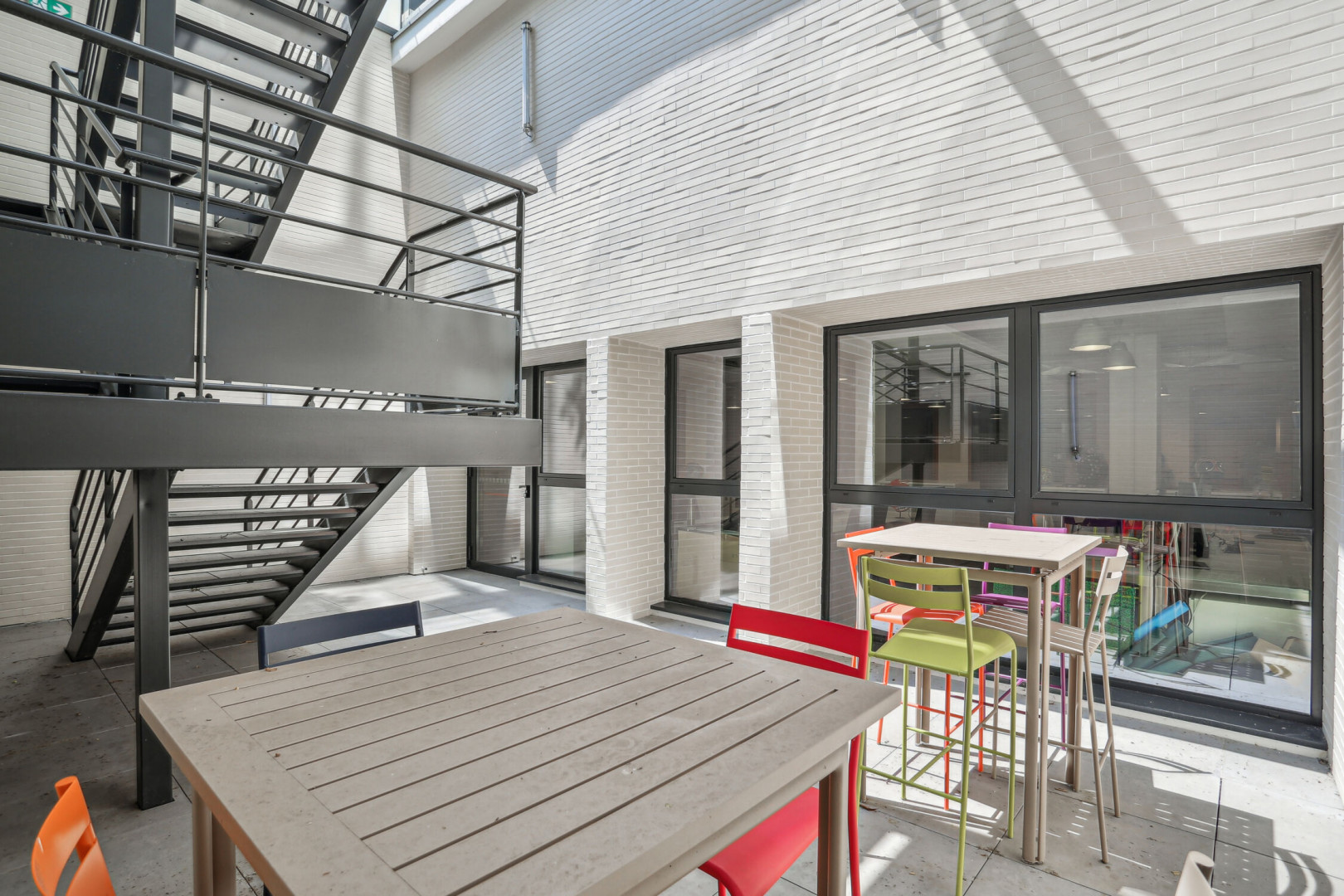 
                                                Location
                                                 Location Bureaux Paris 75008