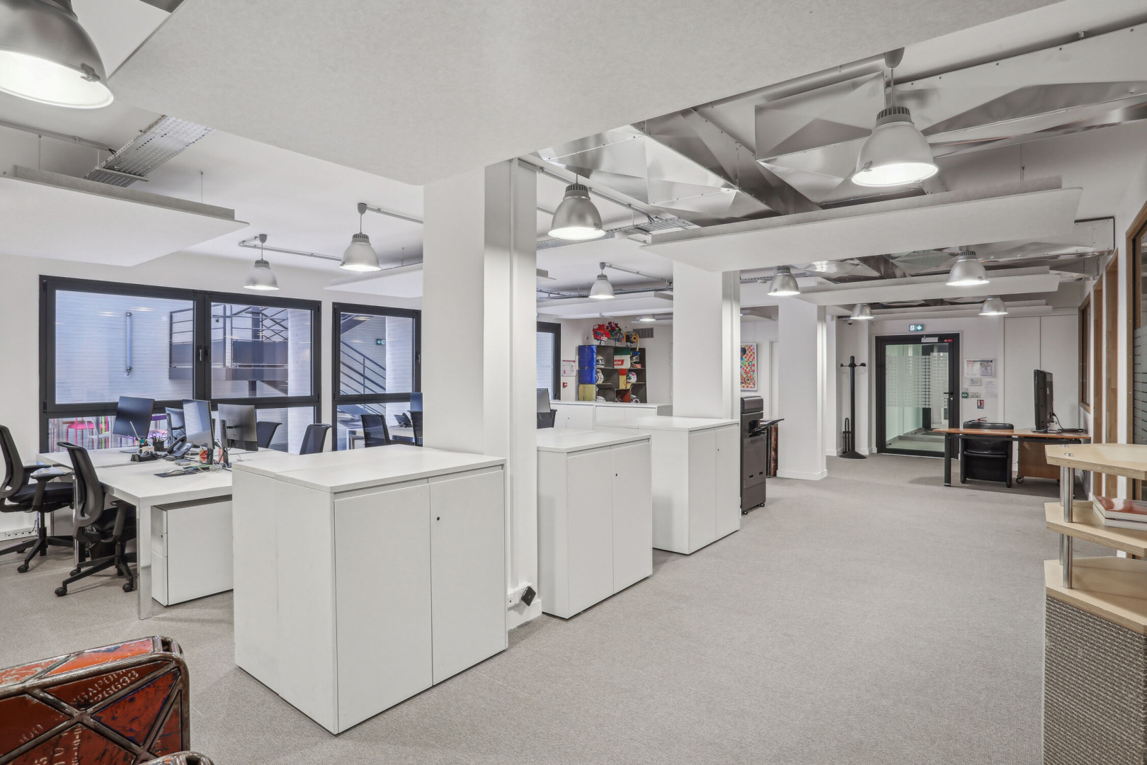 
                                                Location
                                                 Location Bureaux Paris 75008