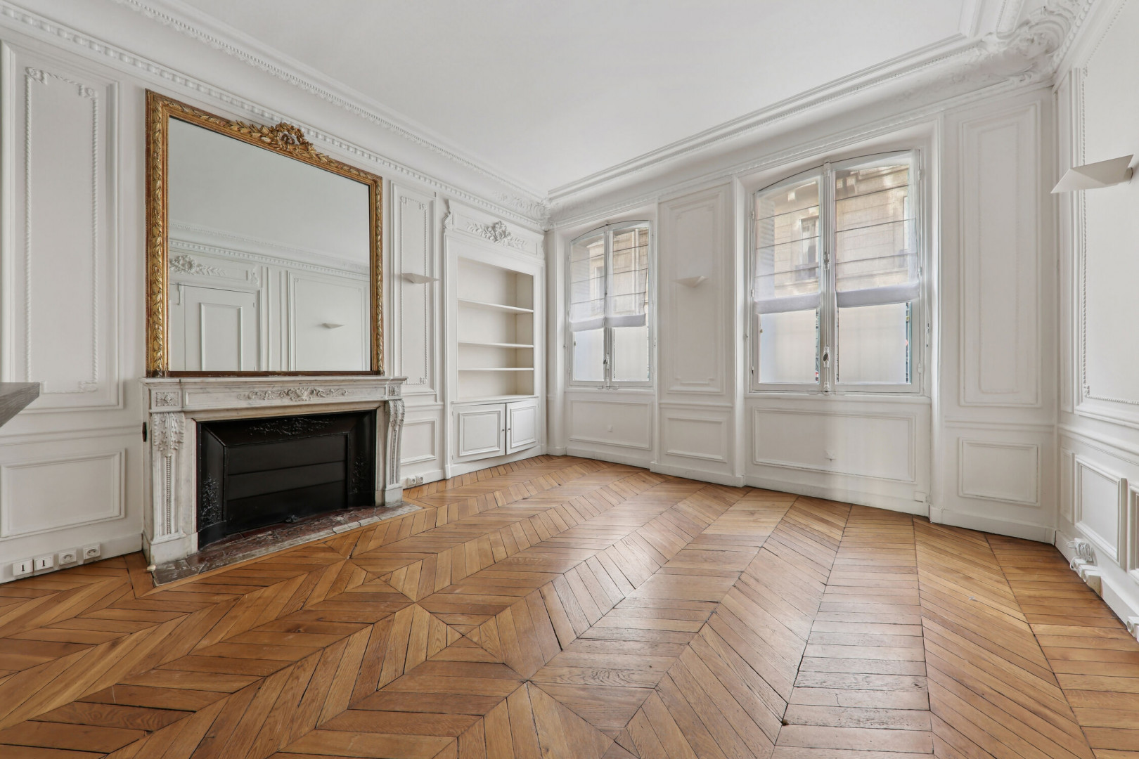 
                                                Location
                                                 Location Bureaux Paris 75008