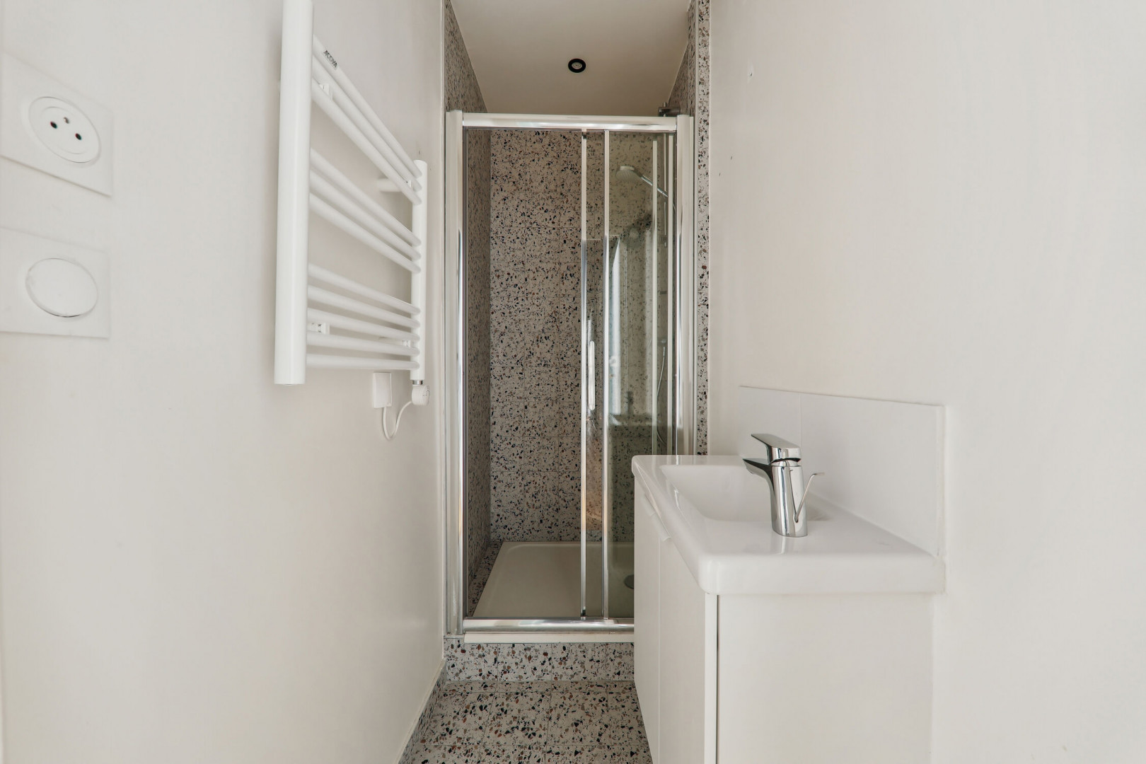 
                                                Location
                                                 Location Bureaux Paris 75008