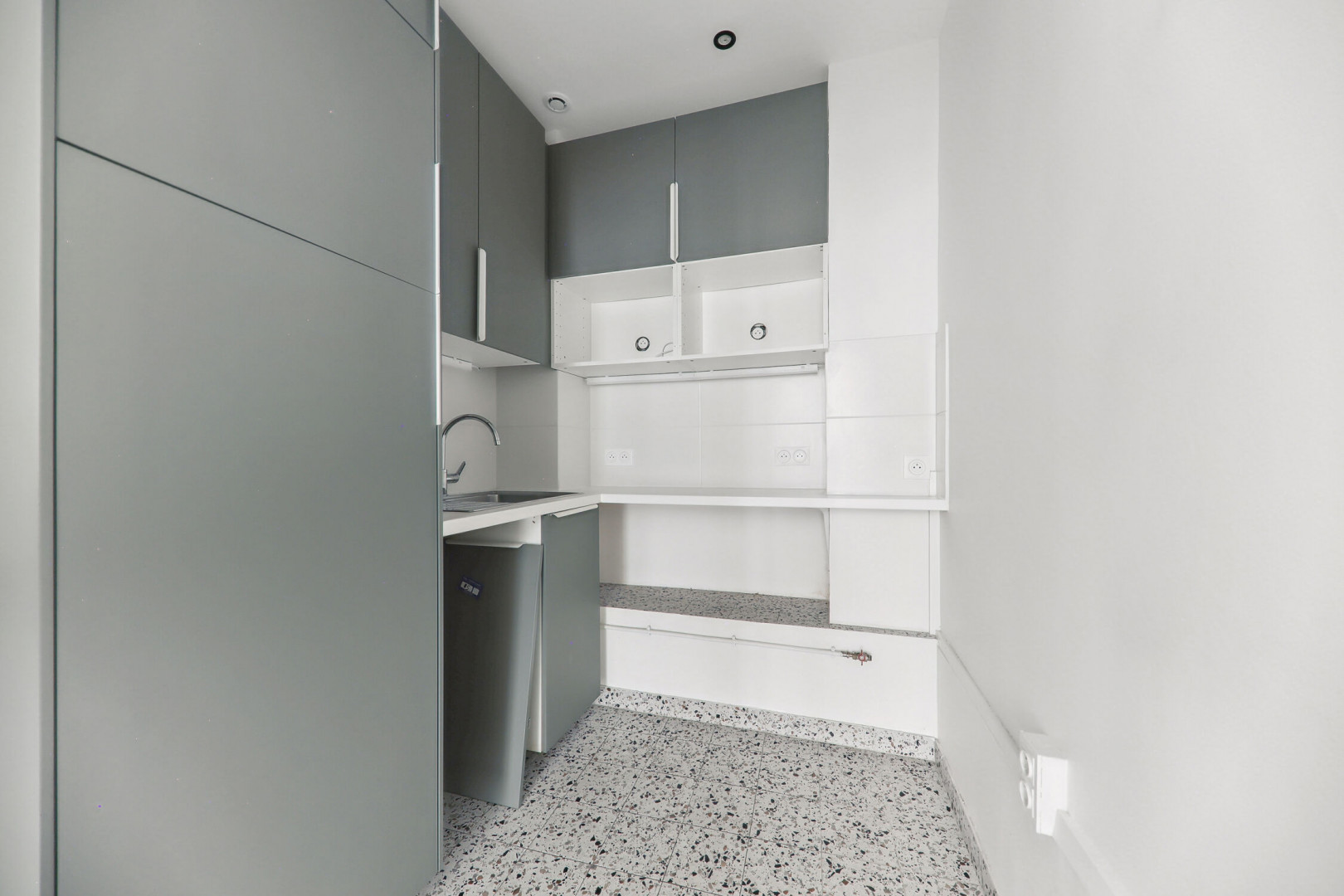 
                                                Location
                                                 Location Bureaux Paris 75008