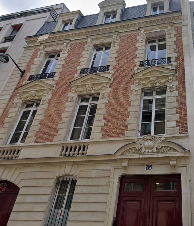 
                                                Location
                                                 Location Bureaux Paris 75008