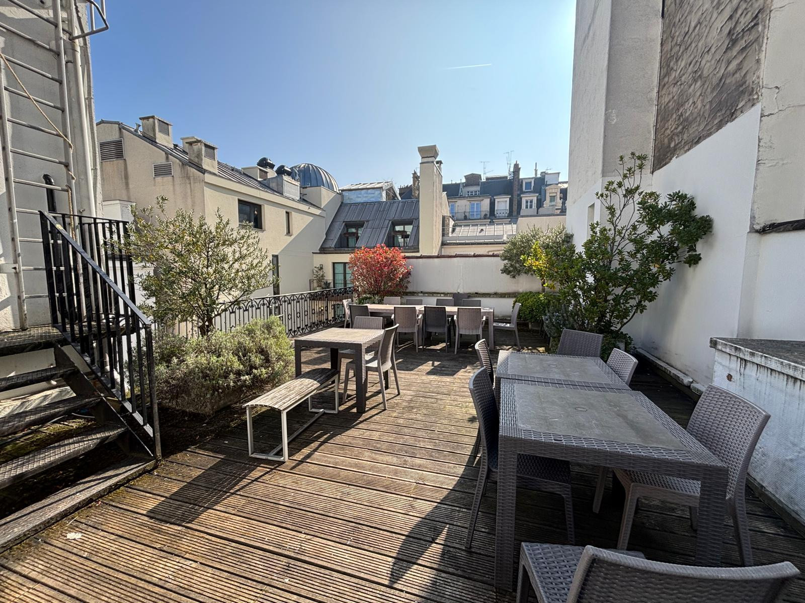 
                                                Location
                                                 Location Bureaux Paris 75008