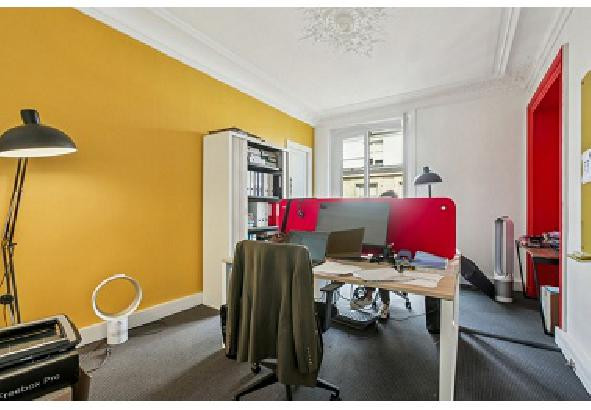 
                                                Location
                                                 Location Bureaux Paris 75008